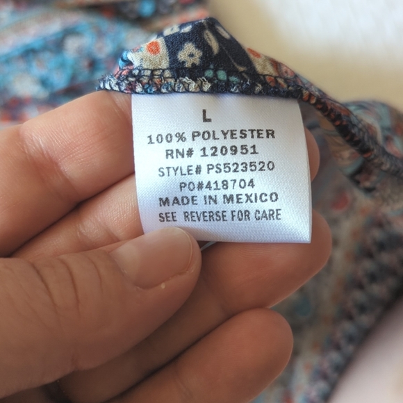 Womens Patterned Lightweight Tank Top with Back Slit Detail - Picture 5 of 6